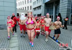 匈牙利举办圣诞老人赛跑泳衣美女劲爽亮相5923600搜狐时尚频道图片库大视野搜狐