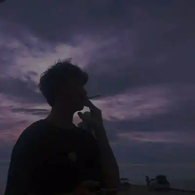 苏瓷成熟个性男头时尚成熟酷男生头像我要个性网