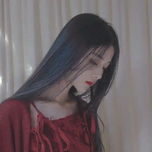 我想问一下,大家有没有那种复古的干净的女生头像