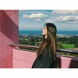女生上下白边头像可爱小清新好看的女生上下白边头像