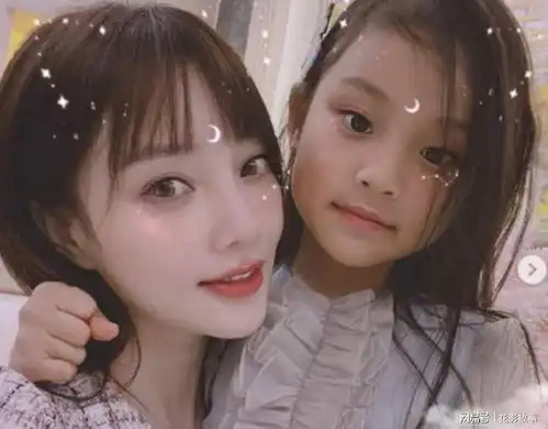 李小璐称为女儿放弃行走江湖做妈妈的人,才懂这句话的意思