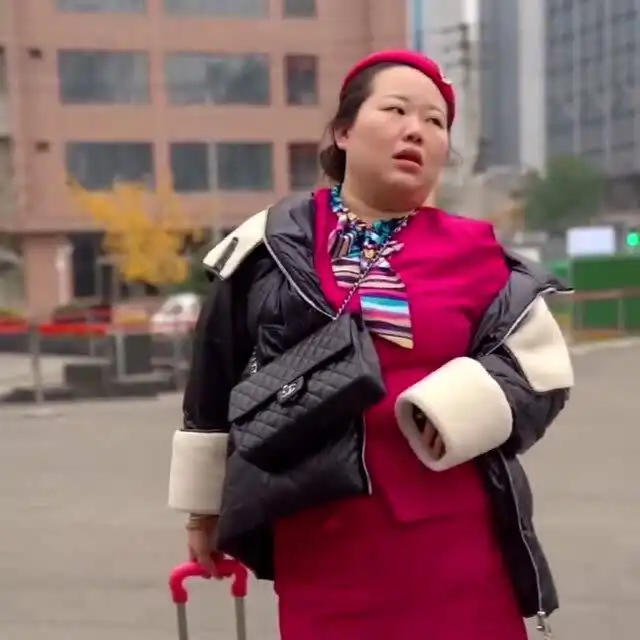这么完美的女人,不应该被如此对待,如果可以,能娶你吗反正我也不想活了
