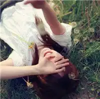 漂亮女生空间头像曾对我说天长地久