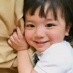 血槽已空这位日本妈妈生了个男孩,竟然比女娃还漂亮
