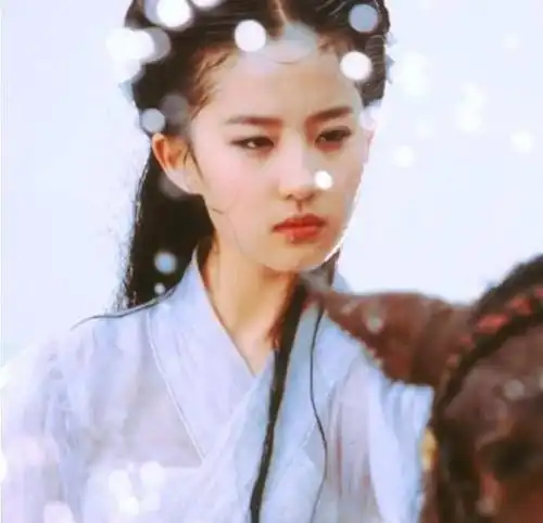 杨幂赵丽颖郑爽刘亦菲唐嫣,5大美女一袭古装谁仙气飘飘