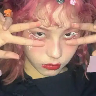 ins女生头像,你永远是我生命中最滚烫的一章