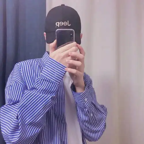挡脸男