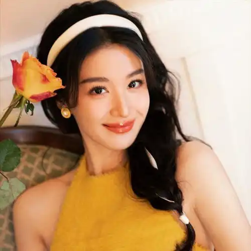 天降大瓜,海边激吻,隐婚却自爆单身,拖欠工资,内娱水真深杨洋杨颖张兰黄晓明李冰冰汪小菲网易订阅
