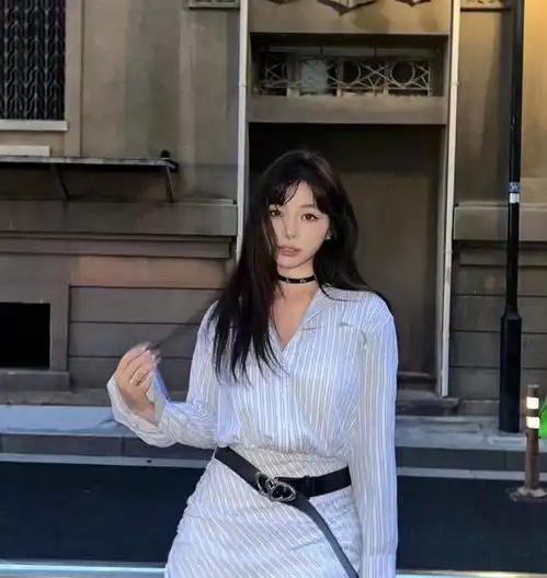 微胖腿粗又怎样,初秋自信大胆穿不p图,美出高级感