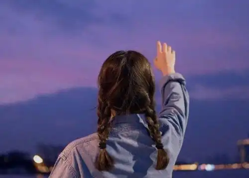能让男人心动的女生,不是长得漂亮,而是这一种