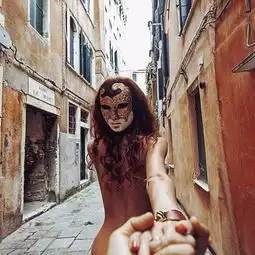 followme,手牵手
