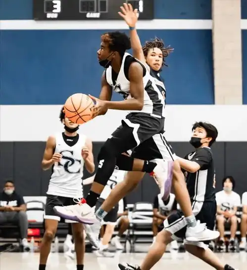 nba晚报詹姆斯出战成疑,字母哥吃奥利奥,霍华德理解斯图尔特