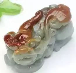 翡翠貔貅招财,但是戴不好可能招灾
