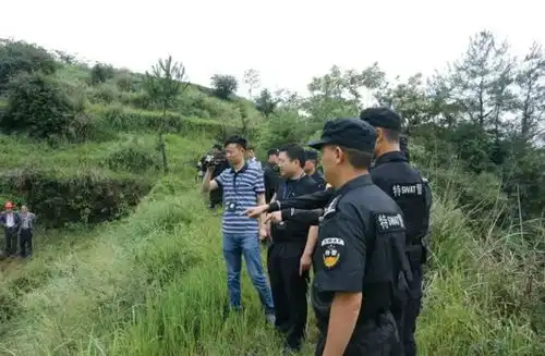 18年湖南小伙投毒杀害搭车母女二人,被抓后称怪她在我车上方便