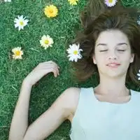 比较有仙气的欧美女生头像只要在这段年华遇见你就足够了女生头