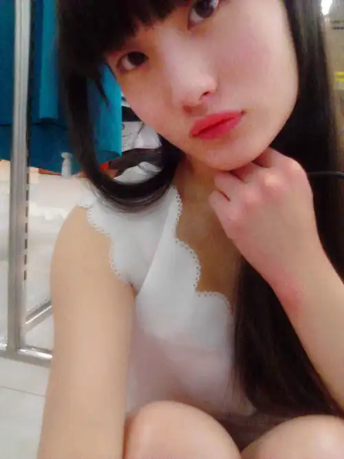 今年17岁女想留个男生的短发头发软细可以留短发么