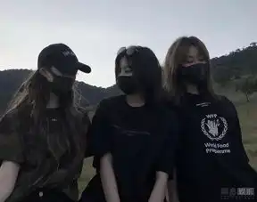 汪峰14岁女儿小苹果度假皮肤白皙侧颜清纯