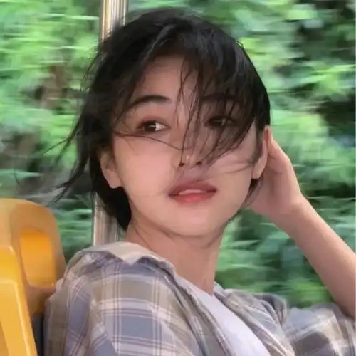 夏日清新感女头关于夏天,你能想到什么