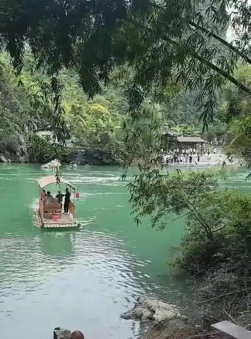 景区突发,一女子身亡