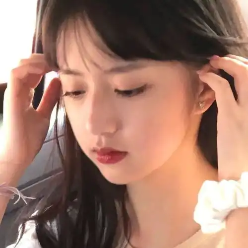 招桃花温柔小众真人女生头像55