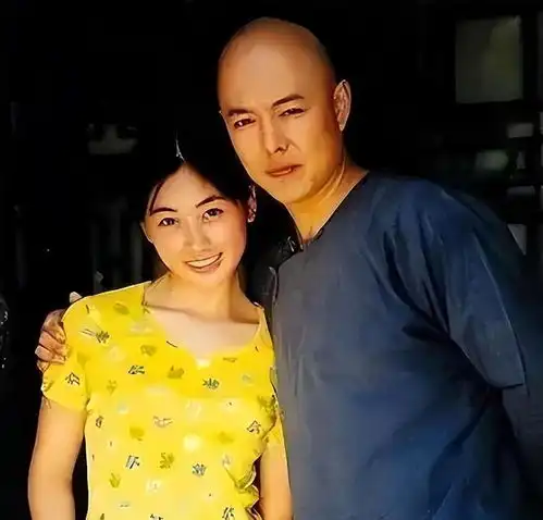 她是回族第一美女,堪比范冰冰,嫁给了比自己大24岁的坏蛋