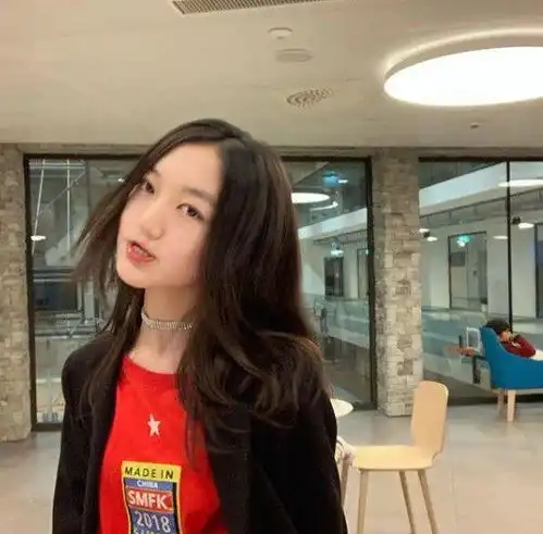 不堪网络暴力王菲女儿李嫣默默清空ig全部内容