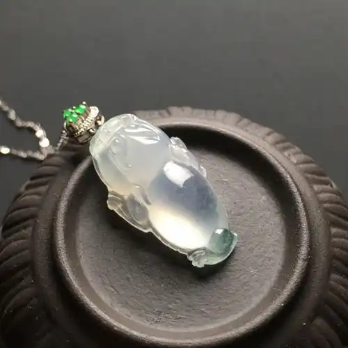 招财进宝的首选镇宅之宝翡翠金蟾