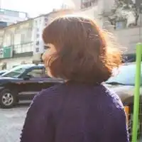 好看的侧脸短发女生头像