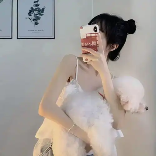 好看部位女生头像光落在你脸上可爱一如既往