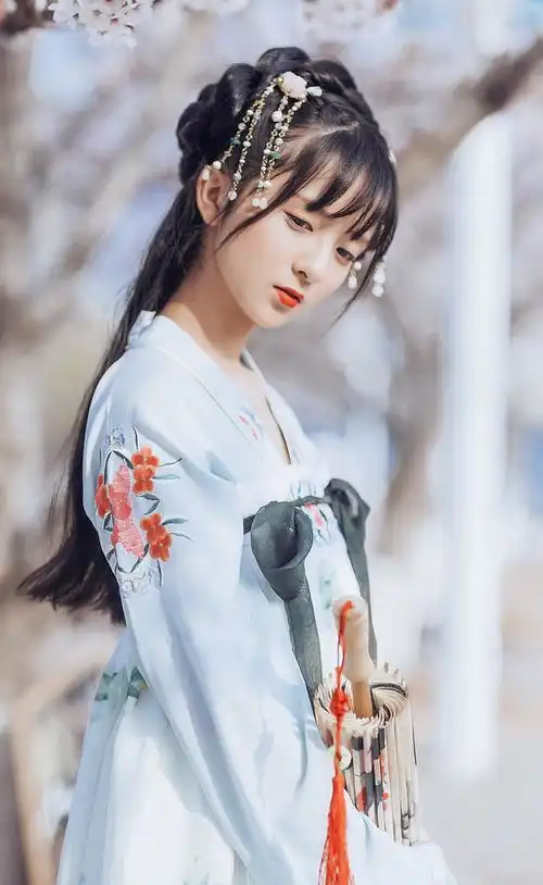 25岁俄罗斯女孩远嫁山东菏泽农村,5年第一次回家,老公给了5400