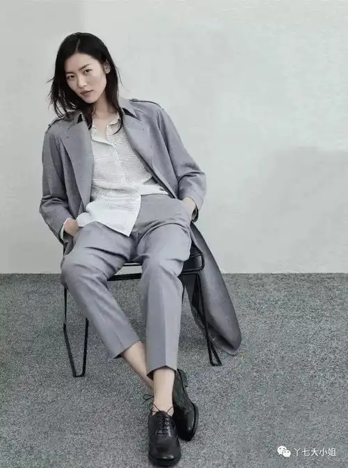 风衣大衣里面穿什么内搭
