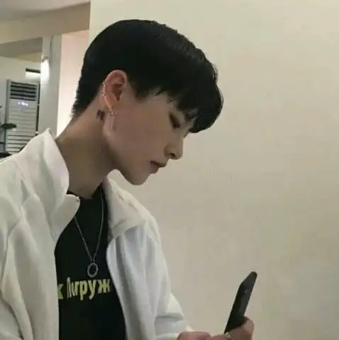 男生允许你触碰这3个部位恭喜他正在偷偷喜欢着你