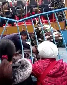 重庆丰都游乐设施出现故障14岁女孩被甩出身亡