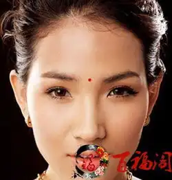 上面长痣来财快,下面有痣招小人,不信你看