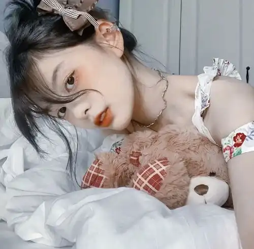 真人女生头像我想成为你最喜欢见到的和最不舍得说再见的那个人
