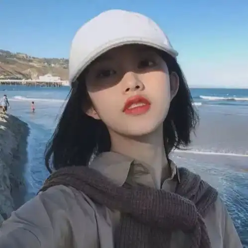 女人一辈子不结婚,最后会过得很惨这是三位过来人真实的故事