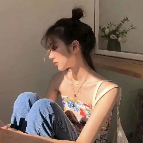 头像失眠真的太浪费时间了早知道会失眠我刚才这一小时就拿来玩手机了