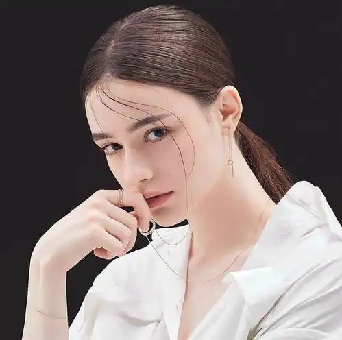 俄罗斯神颜仙气精灵美少女达莎塔兰,曾入选全球百大美女第4名