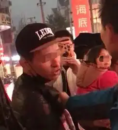 精神异常镇江街头市民抓人贩子,官方回复真相来了......