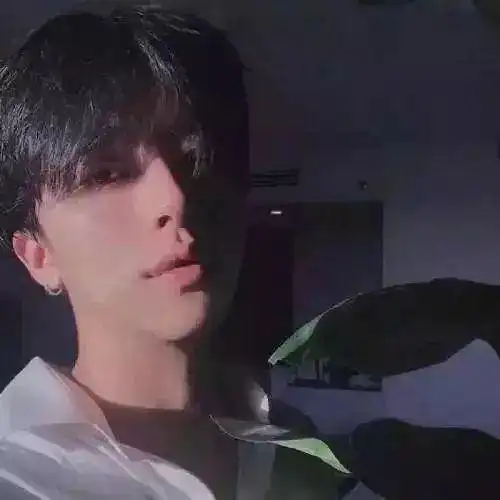 孤独患者风格男生头像