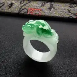 超值推荐糯冰种飘绿花招财进宝扳指