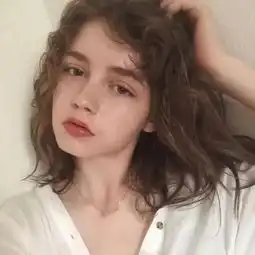 再等一会儿吧,我还不想回家煎熬