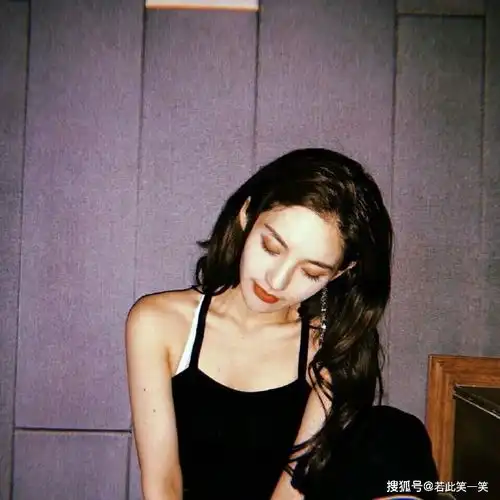 学会习惯日益疏远的朋友,学会放弃爱而不得的人