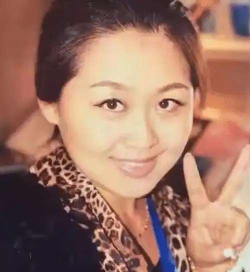 黑龙江25岁女孩拍完婚纱照,打出租车回家却失联,寻找8年至今无果