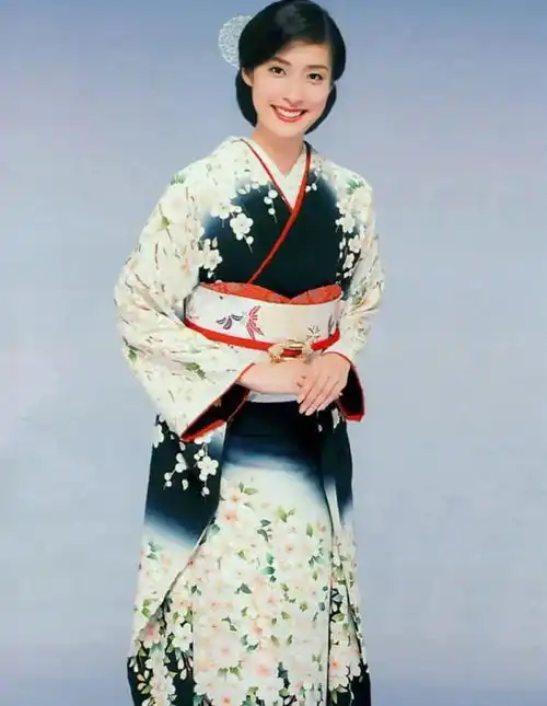 女王型日本女艺人天海祐希
