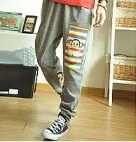 下面这条裤子适合搭配卫衣吗对于上身小下身大的女生
