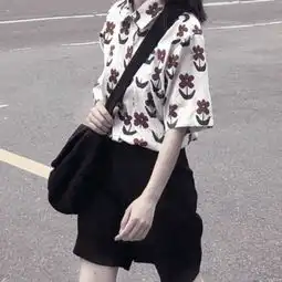 玩网女头身体部位下半身