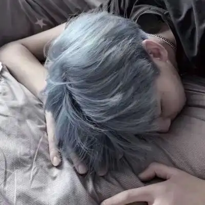 男生伤感中带着文艺的头像精选大全