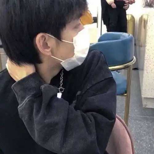 心动帅气男生头像
