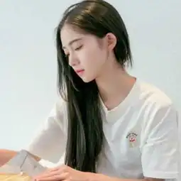 头像喜欢你是一件容易上瘾,却又永远无法过瘾的事